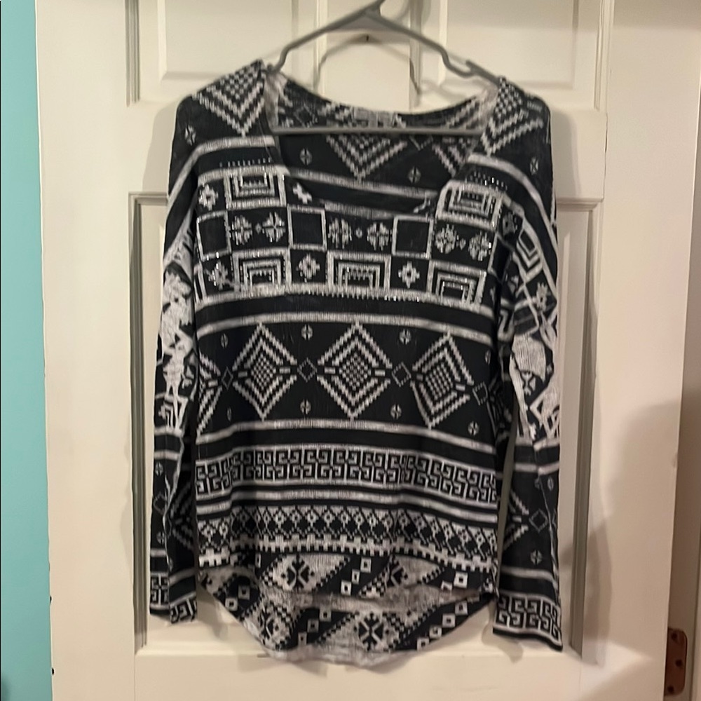 Charlotte Russe Monochrome Patterned Knit Top